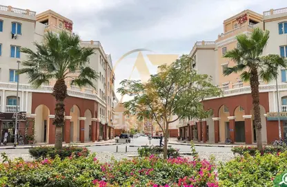 شقة - 1 حمام للبيع في طراز إنجليزي - المدينة العالمية - دبي