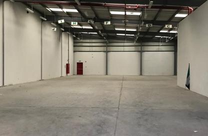 Warehouse - Studio - 1 Bathroom for rent in Ali Mousa Building - Al Sajaa Industrial - Al Sajaa - Sharjah
