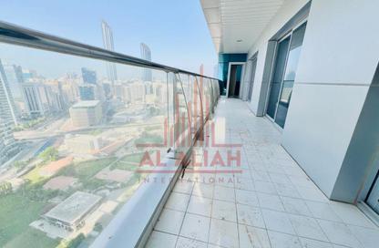 Apartment - 4 - 5 for rent in Corniche Road - Abu Dhabi