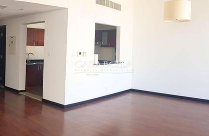 Apartment - 1 Bedroom - 2 Bathrooms for rent in Green Lakes Towers 2 - Green Lakes Towers - JLT Cluster S - Jumeirah Lake Towers - Dubai