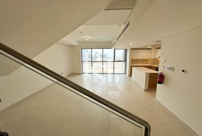 57755800 - Property Image 3