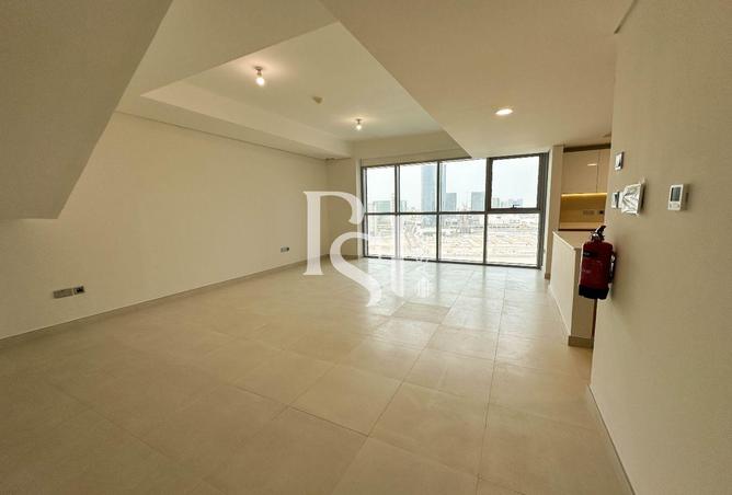 57755800 - Property Main Image