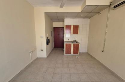 Apartment - Studio - 1 Bathroom for rent in Fire Station Road - Muwaileh - Sharjah