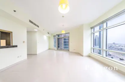 Apartment - 1 Bedroom - 2 Bathrooms for rent in The Lofts West - The Lofts - Downtown Dubai - Dubai