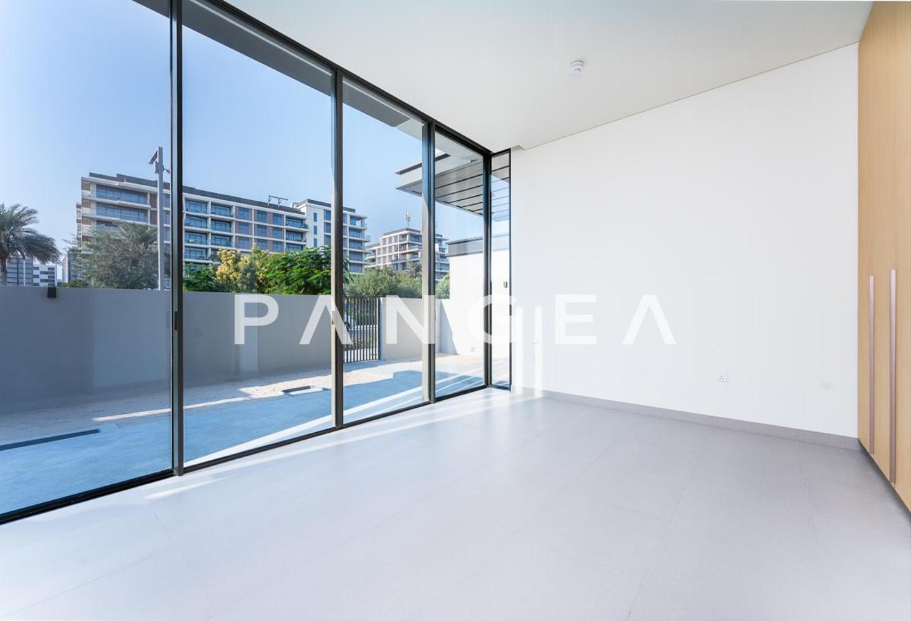 Genuine Listing | Luxurious | Opposite Park photo 12