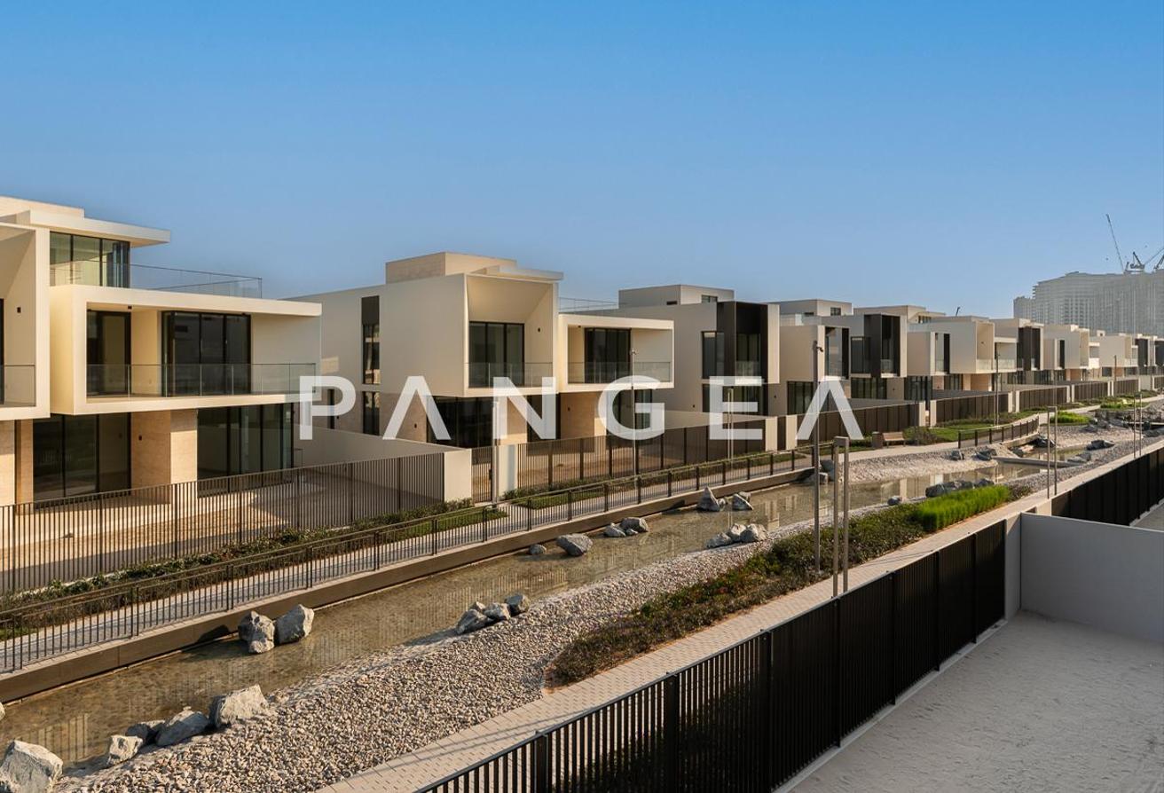 Genuine Listing | Luxurious | Opposite Park photo 16