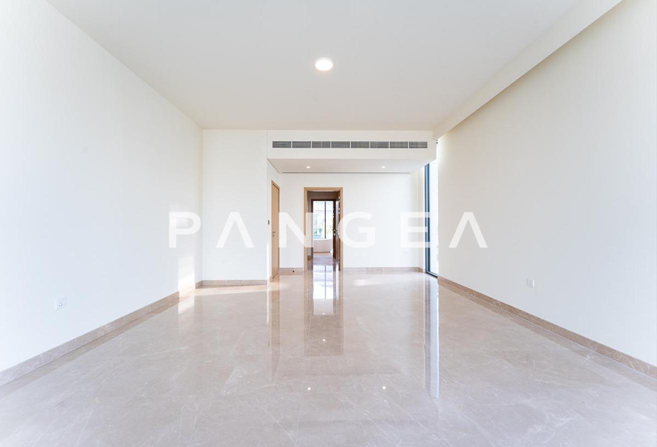Genuine Listing | Luxurious | Opposite Park photo 14