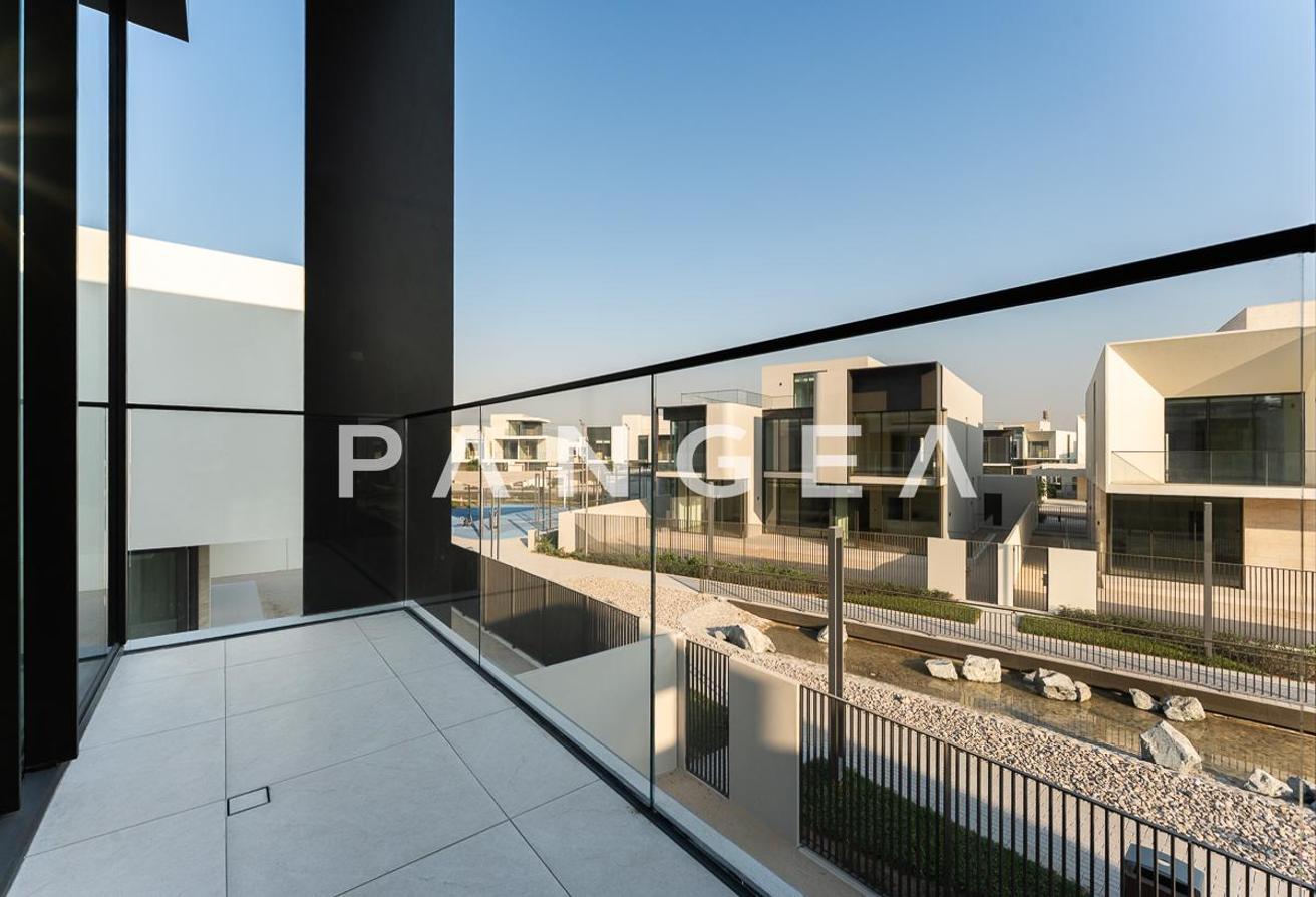 Genuine Listing | Luxurious | Opposite Park photo 17
