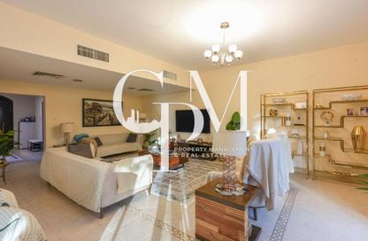 Villa - 4 Bedrooms - 5 Bathrooms for rent in Seashore - Rabdan - Abu Dhabi