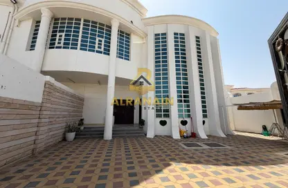 فيلا - 4 غرف نوم - 5 حمامات للايجار في موييفية - المرخانية - العين