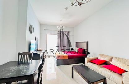 Apartment - Studio - 1 for rent in Elite Business Bay Residence - Business Bay - Dubai