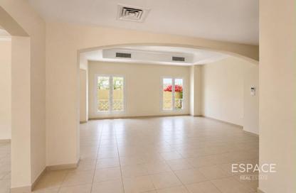 Villa - 3 Bedrooms - 4 Bathrooms for rent in Meadows 1 - Meadows - Dubai Villa - 3 Bedrooms - 4 Bathrooms for rent in Meadows 1 - Meadows - Dubai