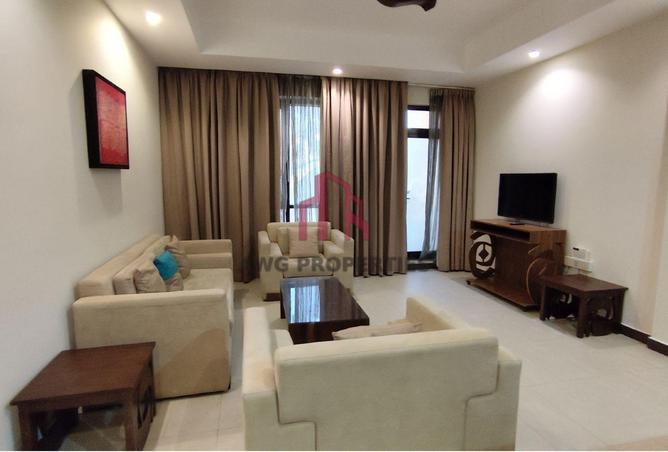 98704337 - Property Image 2