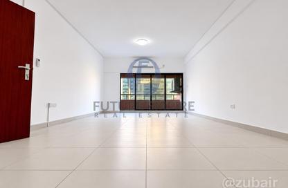 Apartment - 3 Bedrooms - 3 Bathrooms for rent in Zabeel Building - Al Karama - Dubai