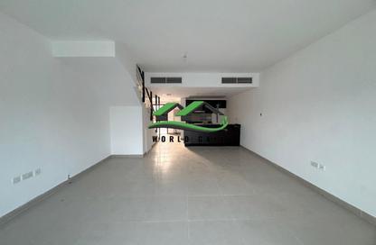 Townhouse - 3 - 4 for sale in Arabian Style - Al Reef Villas - Al Reef - Abu Dhabi