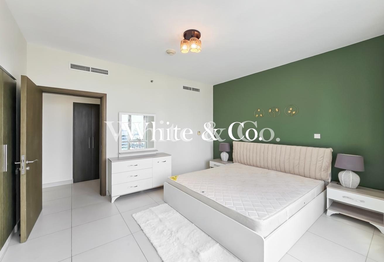 Chiller Free | Prime Location | Furnished photo 9