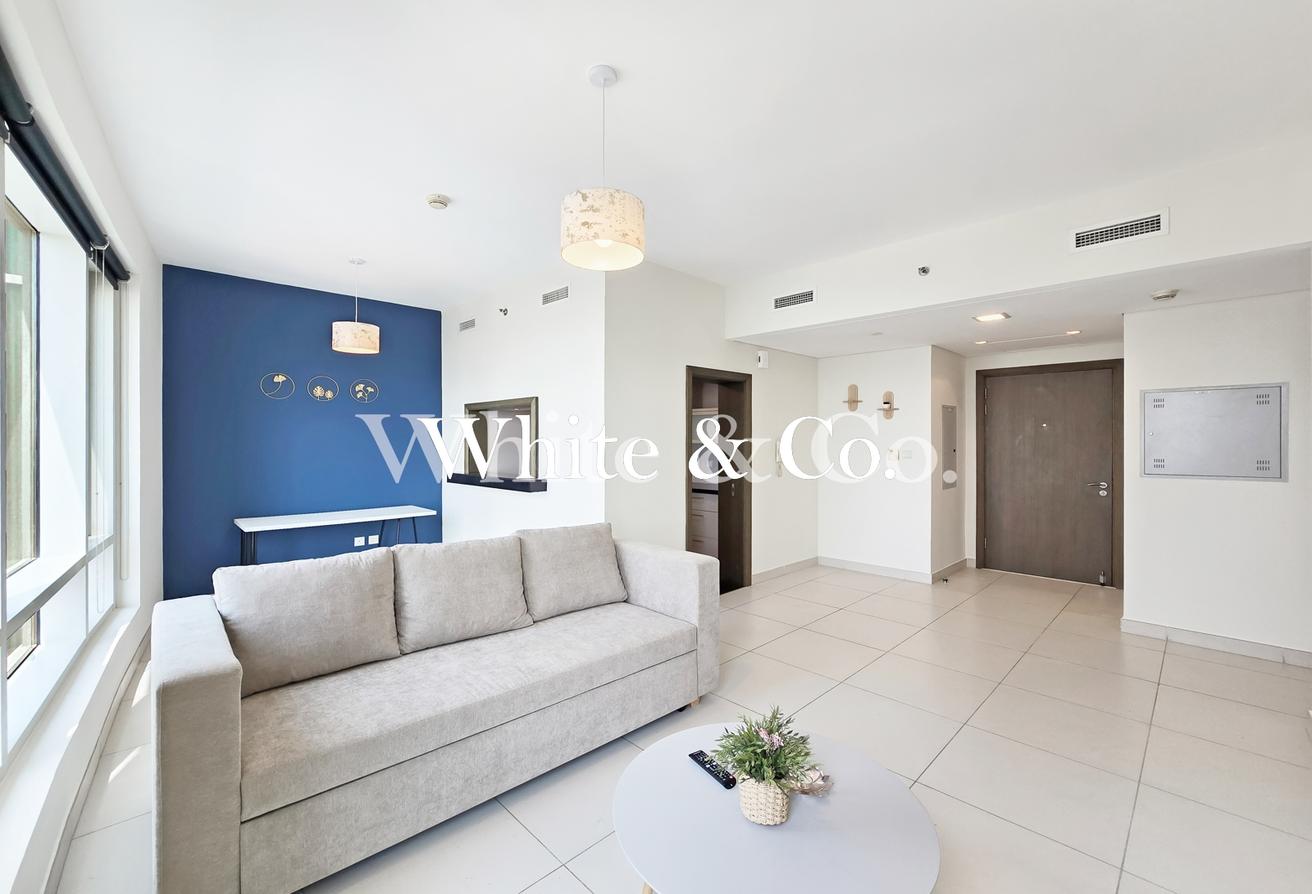 Chiller Free | Prime Location | Furnished photo 5