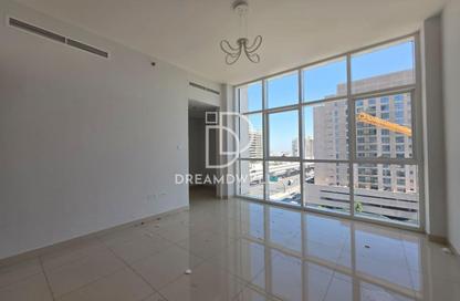 Apartment - 2 Bedrooms - 3 Bathrooms for rent in Topaz Avenue - Al Furjan - Dubai