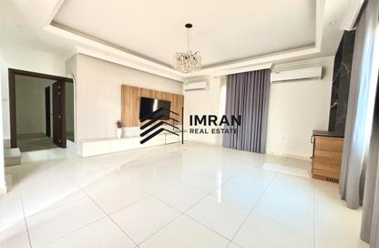 Villa - 4 Bedrooms - 6 Bathrooms for rent in Al Hooshi Villas - Hoshi - Al Badie - Sharjah