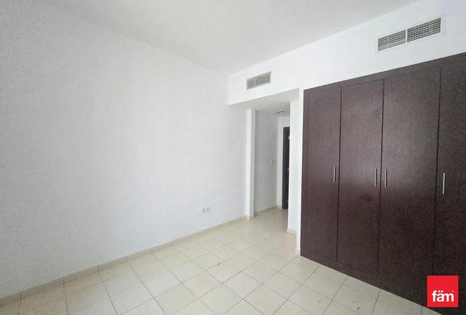 65182300 - Property Image 3