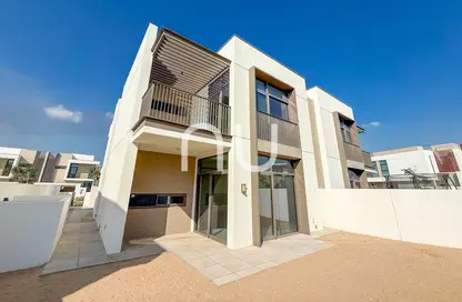 Villa - 4 Bedrooms - 5 Bathrooms for rent in Tilal Al Furjan - Al Furjan - Dubai