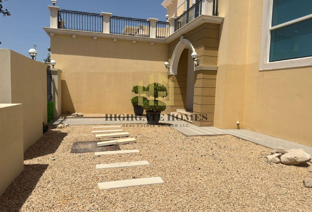 Stunning Pool | Immaculately Maintained |Exclusive photo 15