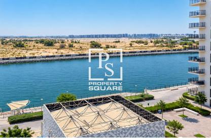Apartment - 1 - 1 for sale in Waters Edge - Yas Island - Abu Dhabi