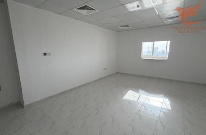 Apartment - 2 Bedrooms - 2 Bathrooms for rent in RAK Tower - Al Seer - Ras Al Khaimah