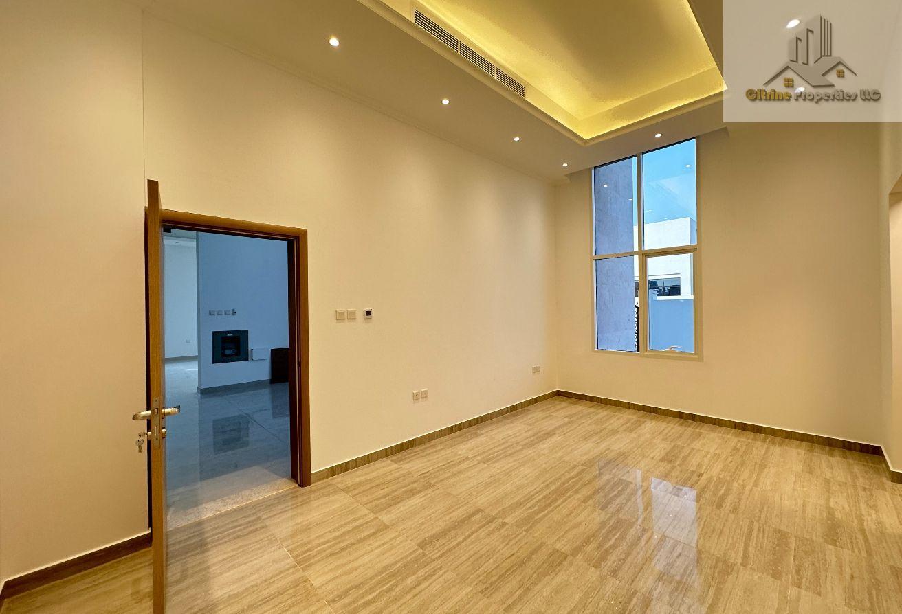 Huge Garden | Modern Design | Inside Kitchen photo 10