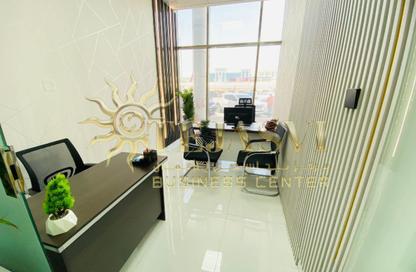Office Space - 1 Bedroom - 1 Bathroom for rent in Red Avenue - Al Garhoud - Dubai Office Space - 1 Bedroom - 1 Bathroom for rent in Red Avenue - Al Garhoud - Dubai