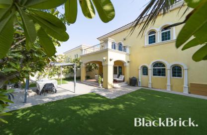 Villa - 4 - 5 for rent in District 8 - Jumeirah Park - Dubai Villa - 4 - 5 for rent in District 8 - Jumeirah Park - Dubai