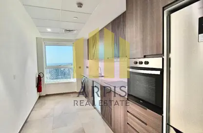 Apartment - 2 Bedrooms - 3 Bathrooms for rent in Millennium Executive Tower - Sheikh Zayed Road - Dubai