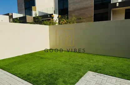 Villa - 3 Bedrooms - 4 Bathrooms for rent in Elie Saab VIE Townhouses - District 11 - Mohammed Bin Rashid City - Dubai