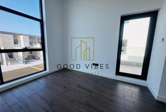 74627127 - Property Image 3