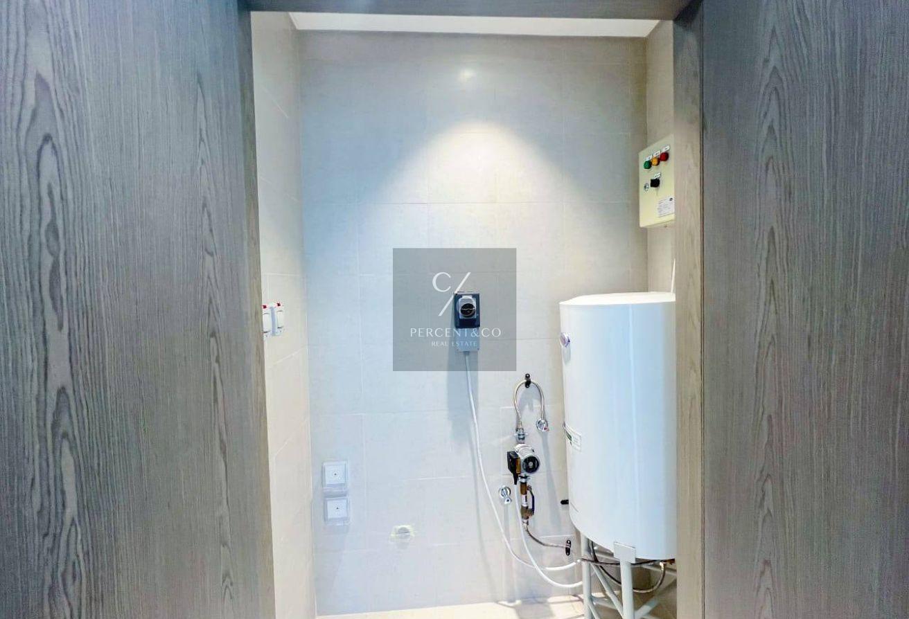 BURJ KHALIFA VIEW | HIGH FLOOR | FULLY FURNISHED photo 8