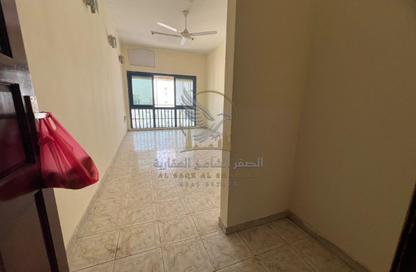 Apartment - 2 - 2 for rent in Bu Tina - Al Sharq - Sharjah