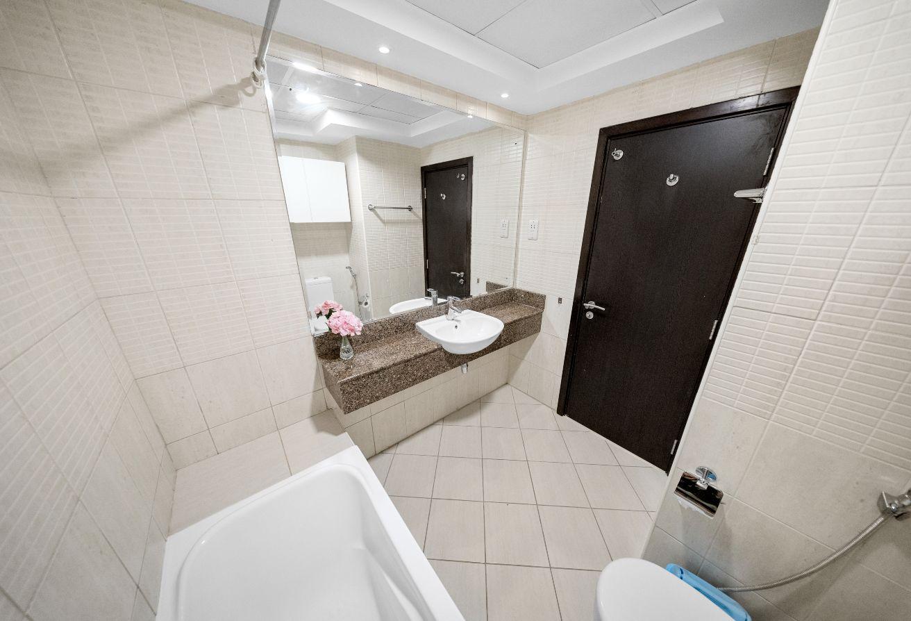 JLT | Renovated | High Floor | Emirates Hills View photo 14