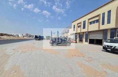 Retail - Studio - 2 for rent in Umm Al Thuoob - Umm Al Quwain