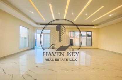 Villa - 4 - 5 for rent in Al Hooshi Villas - Hoshi - Al Badie - Sharjah