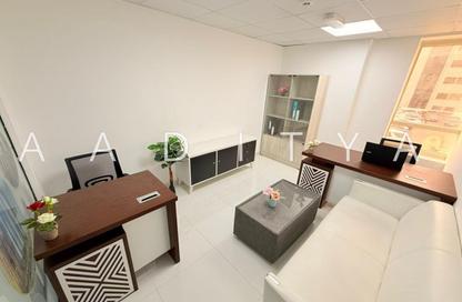 Office Space - Studio - 1 Bathroom for rent in Silver Home Building - Hor Al Anz - Deira - Dubai