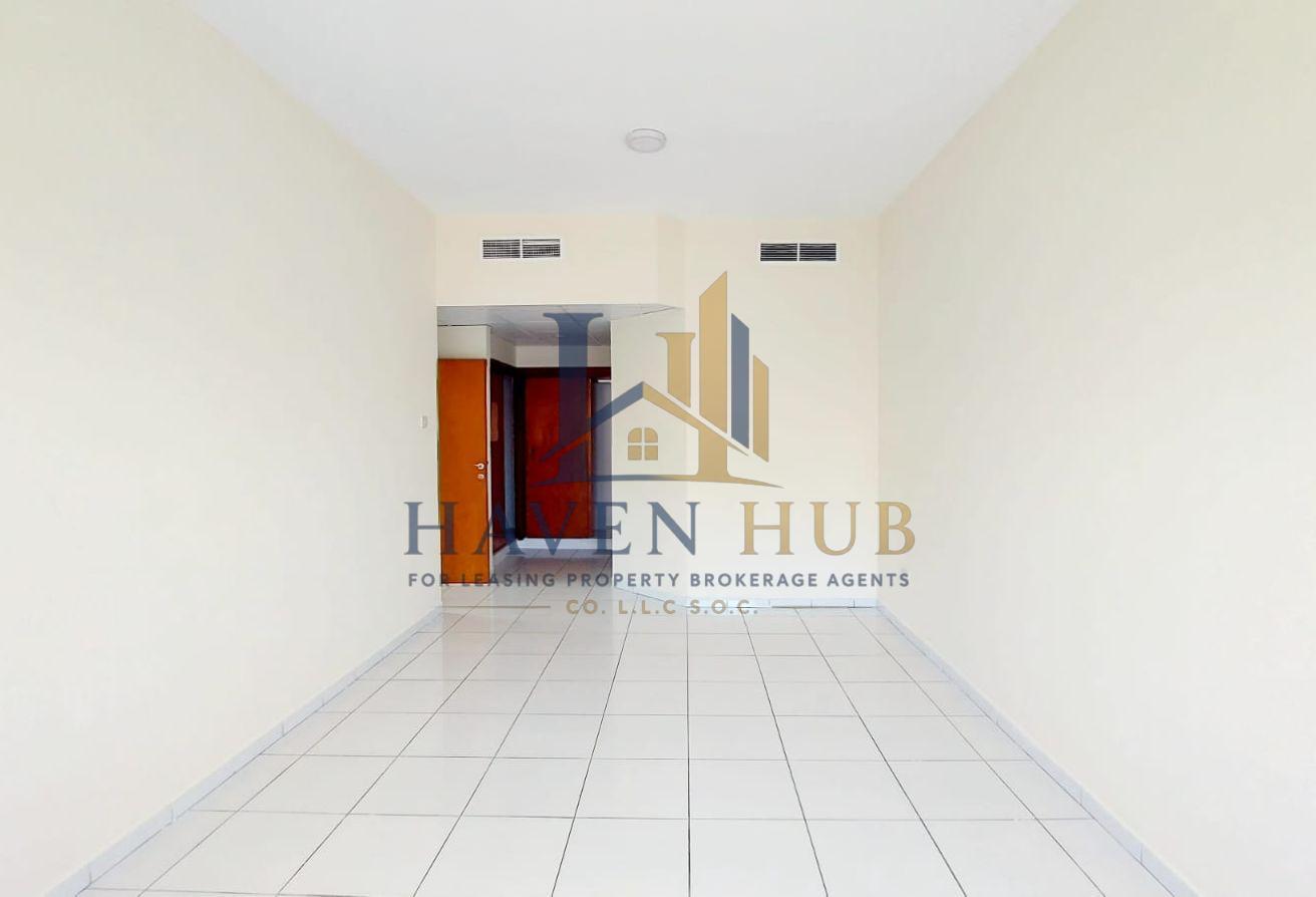 2 BR Apartment in Al Karama with Balcony photo 8