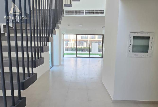 100851668 - Property Image 3