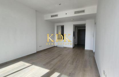 Apartment - 1 - 2 for rent in Bloom Towers C - Bloom Towers - District 10 - Jumeirah Village Circle - Dubai