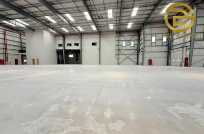 Warehouse - Studio - 4 Bathrooms for rent in Technology Park - Dubai