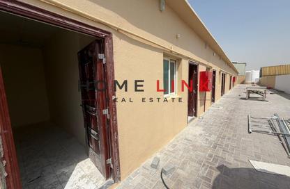 Labor Camp - Studio - 7+ for rent in Al Sajaa S - Al Sajaa - Sharjah