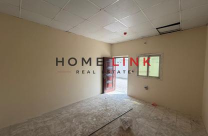 Labor Camp - Studio - 7+ for rent in Al Sajaa S - Al Sajaa - Sharjah