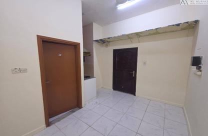 Apartment - Studio - 1 for rent in Al Souk Al Kabeer Street - Al Souk Al Kabeer - Bur Dubai - Dubai