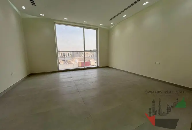 145962456 - Property Image 3
