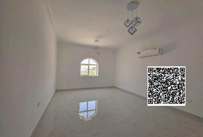 99124740 - Property Image 3