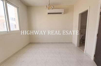 Apartment - 1 - 2 for rent in Hoshi 1 - Hoshi - Al Badie - Sharjah